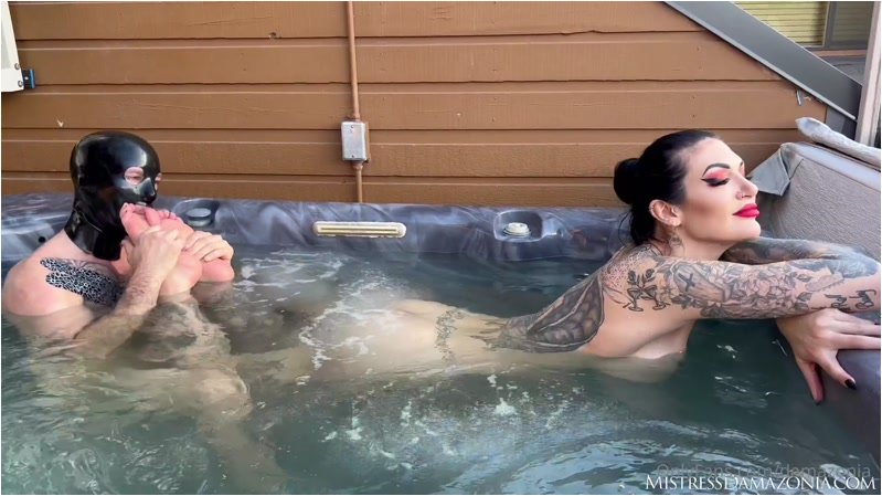 Mistress Damazonia - Foot Worship And Tease In The Hot Tub Just Dropped In Your DM
