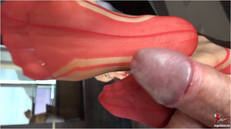 Angel The Dreamgirl - These Feet Are Seduction Wrapped In Nylon (2025)